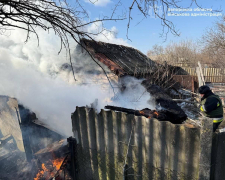 У прифронтовому місті Запорізької області росіяни атакували дроном автівку ДСНС