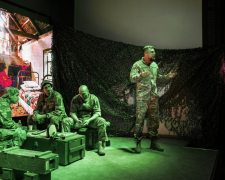 "Ця вистава більш направлена на цивільних" - у Запоріжжі показали п'єсу, засновану на листах і постах військових