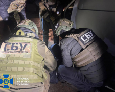 Затримання ворожого агітатора у Запоріжжі, фото пресслужби СБУ