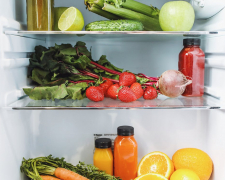 Як зберігати овочі та фрукти у холодильнику – корисні лайфхаки