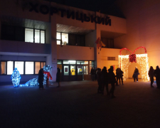 Запорізький театр обрав для показу прем'єри один з віддалених районів міста - фото