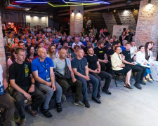 Квартири для захисників та багато пропозицій роботи й освіти – у Запоріжжі вперше відбувся ярмарок вакансій для ветеранів 