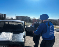 Гуманітарна місія "Проліска- Запоріжжя" допомагає мешканцям села Біленьке після нічного обстрілу