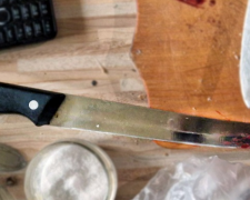 У Запоріжжі жінка зарізала співмешканця кухонним ножем