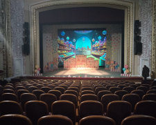 Стало відомо, коли головний театр Запорізької області відновить покази 