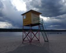 На Водохреще поліцейські чергуватимуть біля запорізьких храмів та на пляжах - де дозволено зануритись у воду