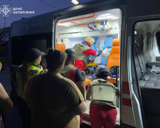 У запорізьких лікарнях десятки поранених: медики борються за життя постраждалих від ворожих атак, половина — у критичному стані