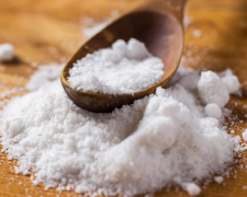 Без солі – смачно: як використовувати менше солі в кулінарії без втрати смаку