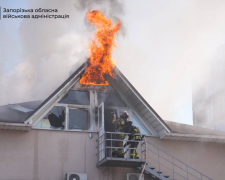 «Встигли тільки впасти на підлогу»: очевидці розповіли про удар БпЛА по Запоріжжю (фото)