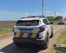 Із прифронтової Новомиколаївки Запорізького району евакуювали жінку з сином та дідуся, який сам виховує трьох онуків.