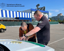 Перевірка на доступність – у Запоріжжі поліцейські поспілкувались із водіями маршруток