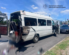 Наслідки атаки на маргрутне таксі в Запоріжжі 29 червня