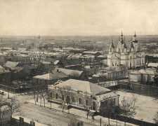 Мандрівка в минуле – у Запоріжжі студенти-історики запрошують містян на прогулянку старим містом