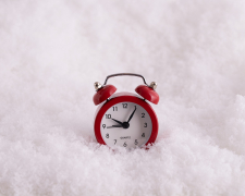 Перехід на зимовий час: коли запоріжцям переводити годинники