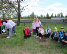 Нащадки легендарного дуба Шевченка - у Запоріжжі пройшла екоакція з висадки дерев (фото)