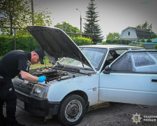Захотілося розваг - вночі у Запоріжжі неповнолітні студенти викрали машини (фото)