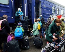 З тимчасово окупованих територій Запорізької області росіяни викрадають дітей