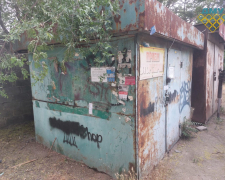 Очистили простір - у Запоріжжі прибрали &quot;притулок&quot; для любителів оковитої (фото)