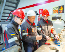 Наступність поколінь – опора галузі: як на промислове підприємство Запоріжжя залучають молодь