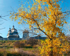 На Хортиці у Запоріжжі відкрили експозицію «Хрести віри і волі».