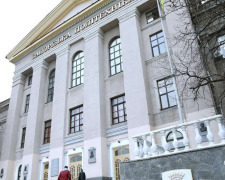 У Запоріжжі для школярів створять новорічну магію - Запорізька Політехніка запрошує на святковий івент