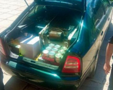 У гарячу точку Запорізької області поліцейським привезли продукти та речі першої необхідності