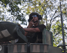 Сенцов показав, як українські військові поводяться із полоненими на Запорізькому напрямку (відео)