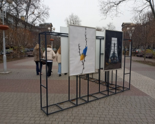 Нова виставка - чиї плакати воєнного часу можна побачити у Запоріжжі просто неба (фото)