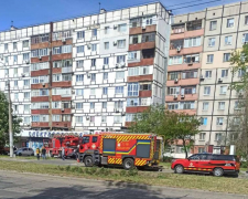 Вогонь охопив балкон - в одному з районів Запоріжжя спалахнула пожежа у багатоповерхівці
