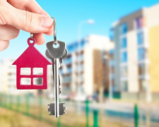 Родина рятувальника з Енергодара першою отримала квартиру у Запоріжжі за програмою «єОселя»