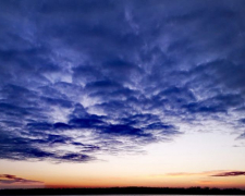 Мешканець Запоріжжя сфотографував дивовижний захід сонця - фото