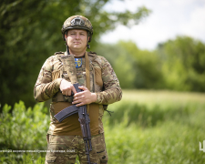 Від моряка до захисника України - запоріжець встановлює загородження на Донеччині під ворожими дронами
