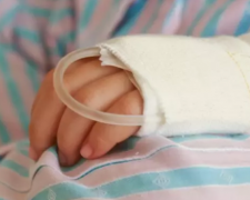 У Запоріжжі судитимуть медсестру, через яку малюк отримав опіки у пологовому будинку: як це сталося