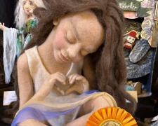 Запорізькі майстрині показали своїх ляльок на міжнародній виставці у Празі - фото