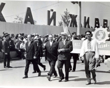 Наші люди: 10 чорно-білих фото з СРСР, де запоріжці вдягли вишиванки