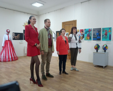 Виставка "Сюрреалістичний калейдоскоп" у Запорізькому обласному художньому музеї, фото Світлани Олійник