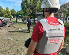 Ворожа атака по зупинці у Запоріжжі 8 червня. Фото: Загін Швидкого Реагування ТЧХУ у Запорізькій області" 