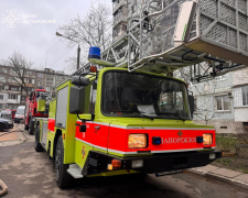 Вогонь спалахнув у помешканні - в Запоріжжі надзвичайники рятували власника квартири (фото)