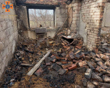 Через необережне поводження з вогнем у Запорізькому районі спалахнула будівля