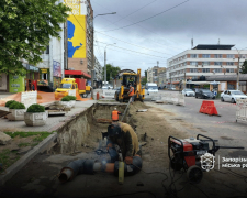 Працюватимуть до 100 років - в центрі Запоріжжя оновлюють зношені комунікації в тепломережі