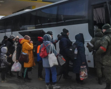 Окупанти готуються вивозити дітей з Енергодара до Криму - подробиці
