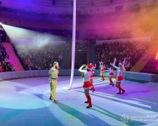 У запорізькому цирку розпочалися різдвяно-новорічні свята - фото