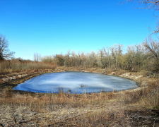 Озеро у плавнях острова Хортиця. Фото Валерія Кємєнова