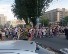 Хто стоїть за мітингами проти відключення світла в Запоріжжі - відомий експерт прокоментував &quot;народні&quot; протести