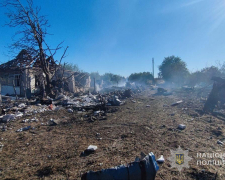 Майже пів тисячі ударів за добу - в Оріхові поранені чоловік та жінка (фото)