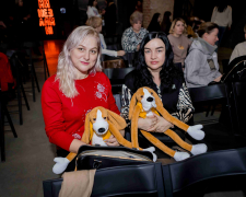 У Запоріжжі освітянам презентували методику хібукі-терапії для психологічної підтримки дітей. Фото Вячеслава Лавринця