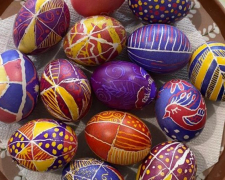Відома запорізька художниця поділилася простим рецептом прикраси яєць