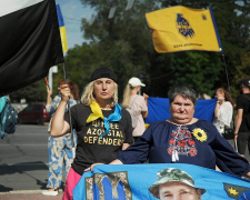 Від акцій підтримки до гіркої втрати - у Запоріжжі попрощаються із загиблим Героєм, мама якого не припиняла боротися за сина (фото)