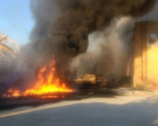 Внаслідок пожежі на заводі хімічної загрози для жителів Запорізької області немає