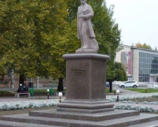 У Запорізькій області на місці знесеного пам“ятника Кобзарю окупаційна влада встановить недолугу стелу